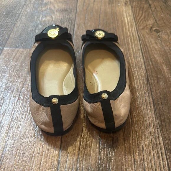 Michael Kors Black and Tan Ballet Flats - Picture 2 of 4